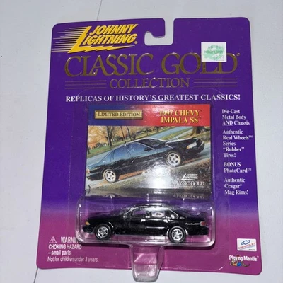 Chevy Impala SS Johnny Lightning Classic Gold Collection 1997 Foto 1 de 2