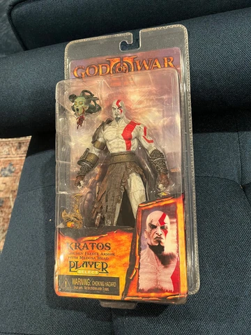 Neca God of War 2 Kratos Golden Fleece Armor Medusa Head 7" Game Action Figure Cover