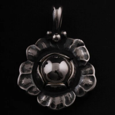 Colgante GEORG JENSEN de Ley del Año 2002 con Bola de Plata. 3412002. ¡NUEVO! Foto 1 de 4