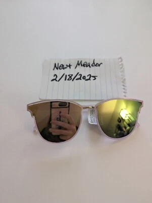 Gafas de sol reflectantes redondas lavanda para mujer Foto 1 de 4