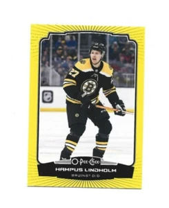 2022-23 OPC Yellow Border #277 Hampus Lindholm (Boston Bruins) - Picture 1 of 1