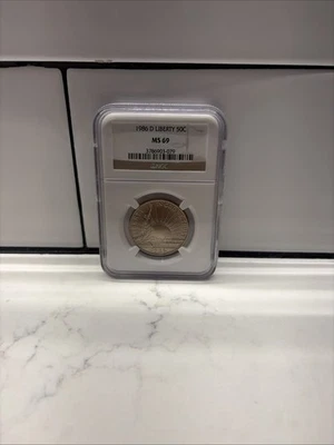 1986-D Statue of Liberty Modern Commemorative Clad Half Dollar 50C MS 69 NGC - Image 1 of 4