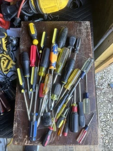 Screw Driver / Phillips Head Tool Tools Lot Lots 30 Plus - Picture 1 of 7