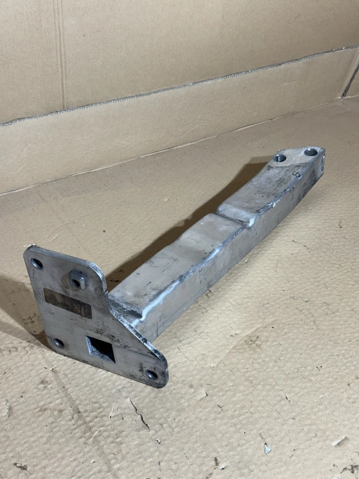 Equipo original Jeep Cherokee haz de carga inferior derecho 2014 2015 2016 2017 2018 68143954AA Foto 1 de 4