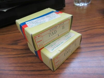 DOS JUEGOS PASTILLAS DE FRENO KAWASAKI OEM MOTO - '84-87 KX80 + 1982 KX125 KX250 Foto 1 de 3