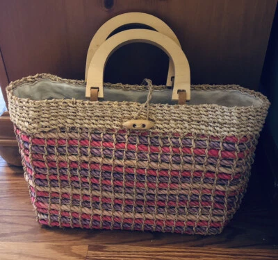 Talbots Purple, Pink, and Tan Straw Handbag* Wooden Handles*Linen Lining/Pocket - Image 1 of 4