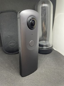 Ricoh Theta V 4K  - VR - Virtual Tour - 360 Camera !!!
