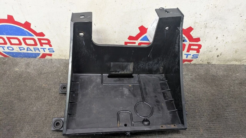 Оригинальный дизельный лоток для аккумулятора со стороны пассажира 07–10 Dodge Ram 2500 3500 - Изображение 1 из 4