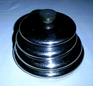 (4) REVERE WARE Stainless Steel Lids with Black Handles for Skillets & SaucePans - Picture 1 of 8