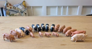 x20 BRITAINS Farm Animals Vintage Pink and Black Spotted Pigs Piglets Collection - Picture 1 of 4