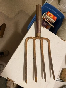 Vintage 4-tine farm potato rake fork head only - Picture 1 of 4