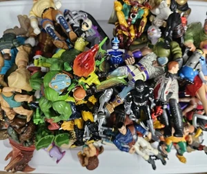 USED Huge Lot of 78 Action Figure & Doll Collectible Toys Vintage 1970s - 2000s - Bild 1 von 9