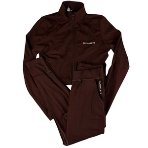 Conjunto de chaqueta corta y jogger Alphalete Premium Pro Elite para mujer marrón chocolate talla S - Imagen 1 de 8