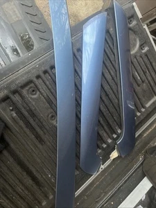 ✅ 2004-2008 CHRYSLER CROSSFIRE Front Top Center Windshield Pillar Molding Trim B - Picture 1 of 13