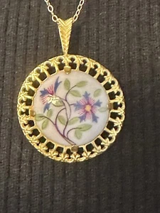 Colgante de porcelana de hueso fino Royal Worcester vintage. Hecho en Inglaterra! - Imagen 1 de 12