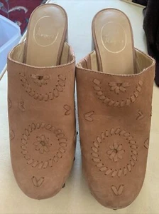 JACK ROGERS Mules Clogs Whip-Stitched Medallion Leather Wood Cognac Brown 10 - Picture 1 of 6