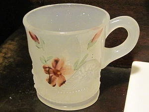 EAPG acy Medallion clamsbroth opal floral cup 1898 - Imagen 1 de 4