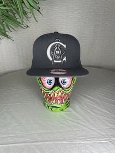 New Era individuell genähte Mütze Druckknopflasche Nachricht unter Krempe und Benjamin Franklin - Bild 1 von 8