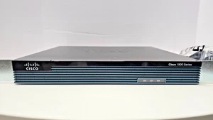 The Cisco 1921 Integrated Services Router (ISR) - Very Good Working Condition - Afbeelding 1 van 10
