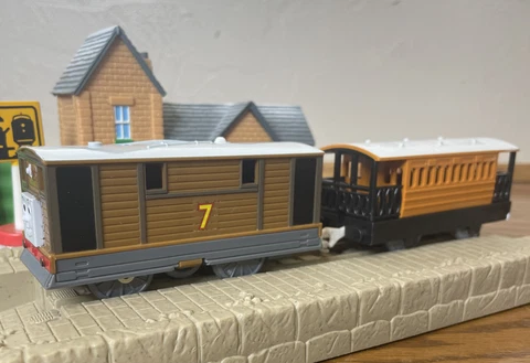 Thomas & Friends TrackMaster Toby and Henrietta Motorized Train Tram Engine-c Cover