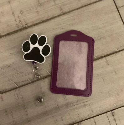 Carretes de insignia Puppy Paw retráctiles/soportes de identificación Foto 1 de 4