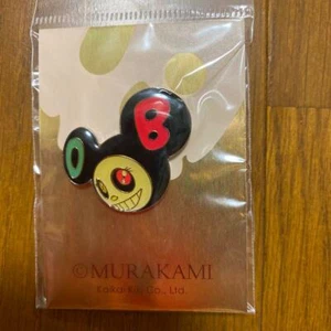 Pin insignia Takashi Murakami DOB kaikaiki nuevo arte contemporáneo sin abrir - Imagen 1 de 3
