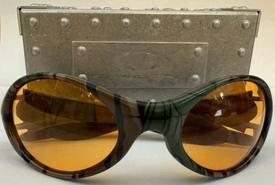 Gabardina Oakley 1995 de colección envolturas camufladas lente de caqui con estuche de bóveda de metal ORIGINAL Foto 1 de 4