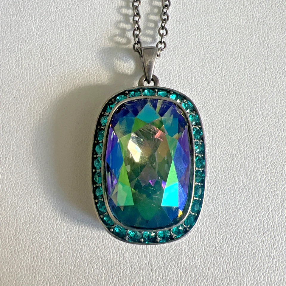 Collar Colgante Prisma Cristal Touchstone Por Swarovski Piedra Azul y Multicolor Foto 1 de 4