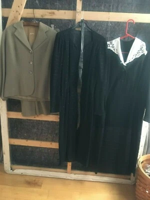 Lote de tres trajes vintage raros de los años 30. cinturón de cuero vintage Foto 1 de 4