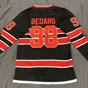 Camiseta deportiva grande grande de los Chicago Blackhawks negra de Connor Bedard para hombre - Imagen 1 de 6