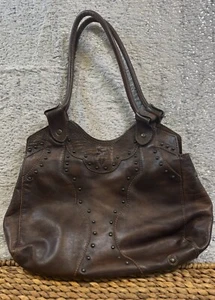 Bolso Hobo Grande Vintage Frye Marrón Oscuro Tachonado Cuero Genuino Bohemio Occidental - Imagen 1 de 18