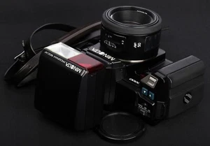 Minolta Alpha 7000 35mm Film AF SLR c/w AF 50mm f/1.7 STD Lens & 1800 AF Kit - Picture 1 of 13
