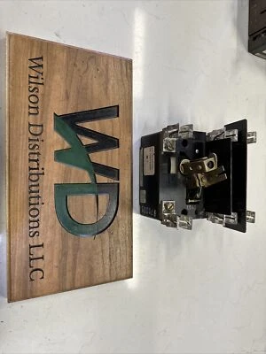 Interruptor de desión Cutler Hammer Visi-Flex modelo A 3 polos 60 Amp 2607D63G05 con clips Foto 1 de 4