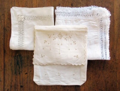 Estuche pañuelo bordado vintage blancowork + 2 pañuelos de encaje hechos a mano Foto 1 de 4
