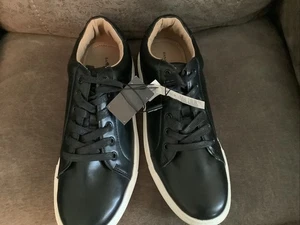 Banana Republic Rich Black Mens Shoes Sneakers, Better Traction, New Size 10 - Picture 1 of 5