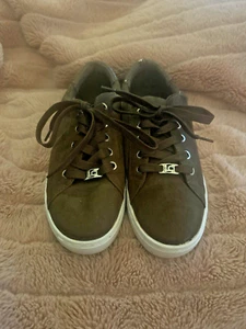 Liz Claiborne Slip On Tie Olive Green Tennis Shoes Sneakers Athletic Size 9 - Bild 1 von 5