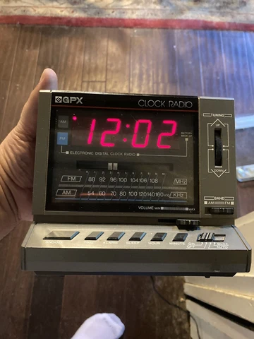 Vtg GPX Clock Radio D528PY Digital Clock Display•Analog AM/FM Radio Tested Cover