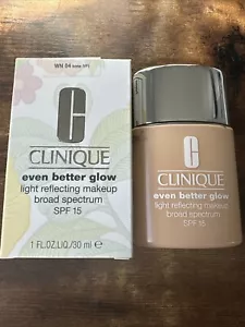 Clinique Even Better Glow Spf 15 Light Reflecting Make Up (WN 04 BONE) 1oz/30ml - Picture 1 of 3