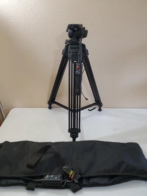 Sony VCT-1170RM Tripod with Remote Control & Carrying Bag - Image 1 of 4