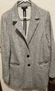 Chaqueta Blazer Torrid Gris Blanco Estudio Doble Tejido 2 Botones Novio Talla 1 - Imagen 1 de 16