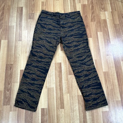 Calça Adidas Masculina 32x29 Camuflagem Verde Preta Reta Atlética Ao Ar Livre - Imagem 1 de 4