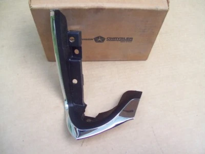 Nuevo de Lote Antiguo MoPar 1969 69 Chrysler Imperial Delantero Derecho PAR CIERRE DE LÁMPARA 2931424 Foto 1 de 4