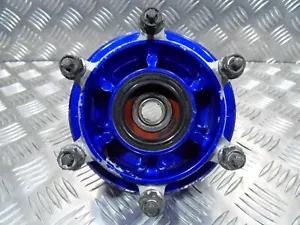 Portador de piñón de rueda trasera genuino Yamaha YZF R3 2015 a 2021 - Imagen 1 de 10