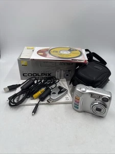 Nikon Coolpix 2200 Digital Camera 2.0 MP - Tested Silver w/ Manuals/Cords, Case - Picture 1 of 17