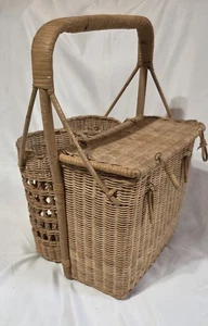 Cesta de picnic vintage de mimbre de ratán botella de vino soporte de queso asas fijas - Imagen 1 de 13