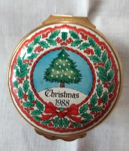 Halcyon Days Christmas Enamel Trinket Boxes 1988 + COA - Picture 1 of 11