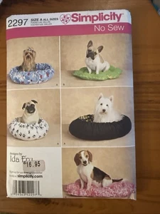Simplicity 2297 No-Sew Fleece Welpe Hund Tier Bett Kissen 2 Stile Muster NEU - Bild 1 von 2
