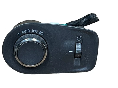 Interruptor de faros y atenuadores de tablero Cadillac SRX 2010-2016 OEM 20888228 Foto 1 de 4