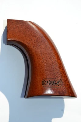 UBERTI FACTORY SINGLE ACTION EXÉRCITO 1873 “OWA” MARCADO NOGUEIRA BRILHO APERTOS #8 - Imagem 1 de 4