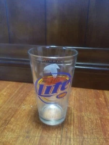 Atlanta Falcons NFL Miller Lite Beer Pint Glass Etched Pilsner - Picture 1 of 5